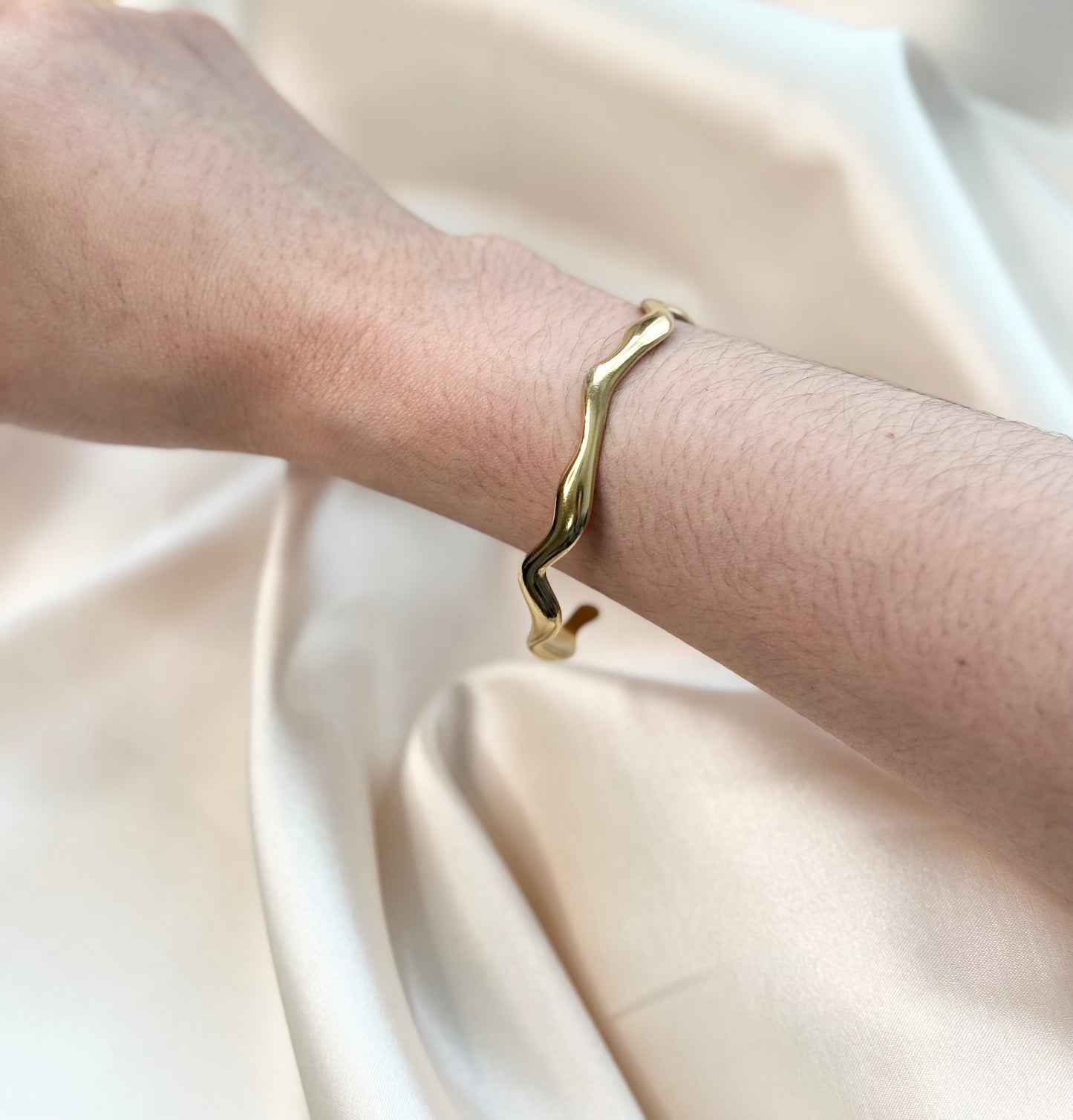 Mira Cuff