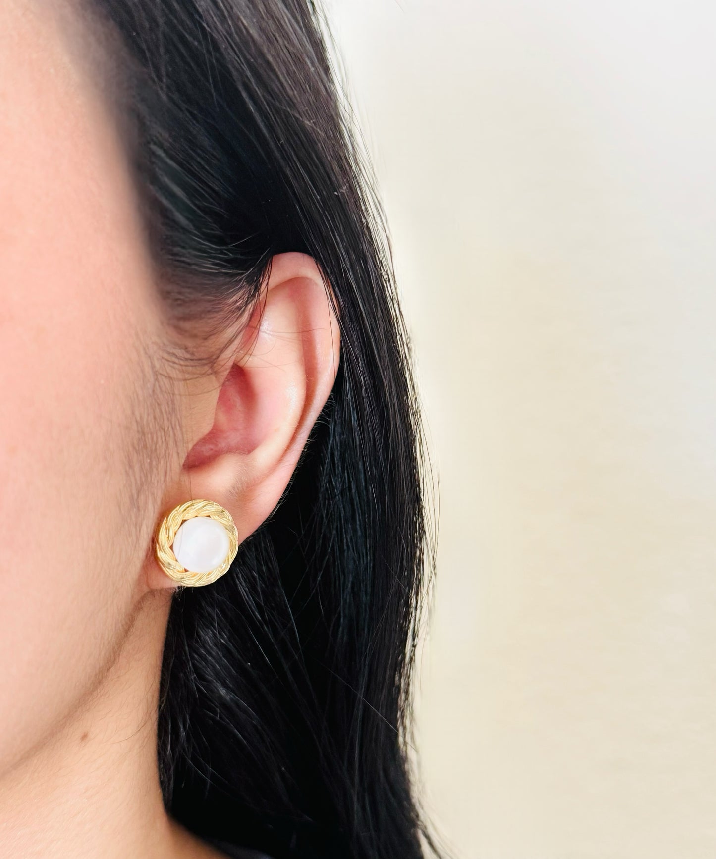 Noble Pearl Studs