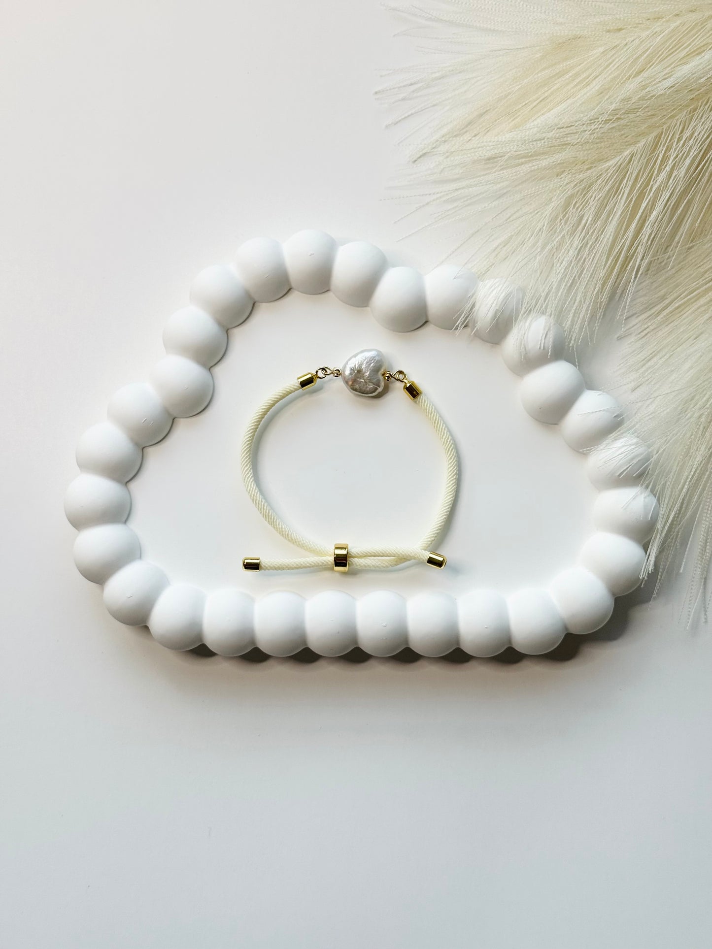Pure Pearl Cord Bracelet