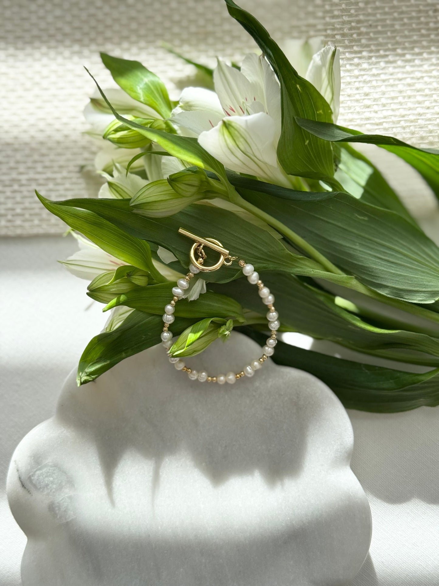 Lyra Toggle Bracelet