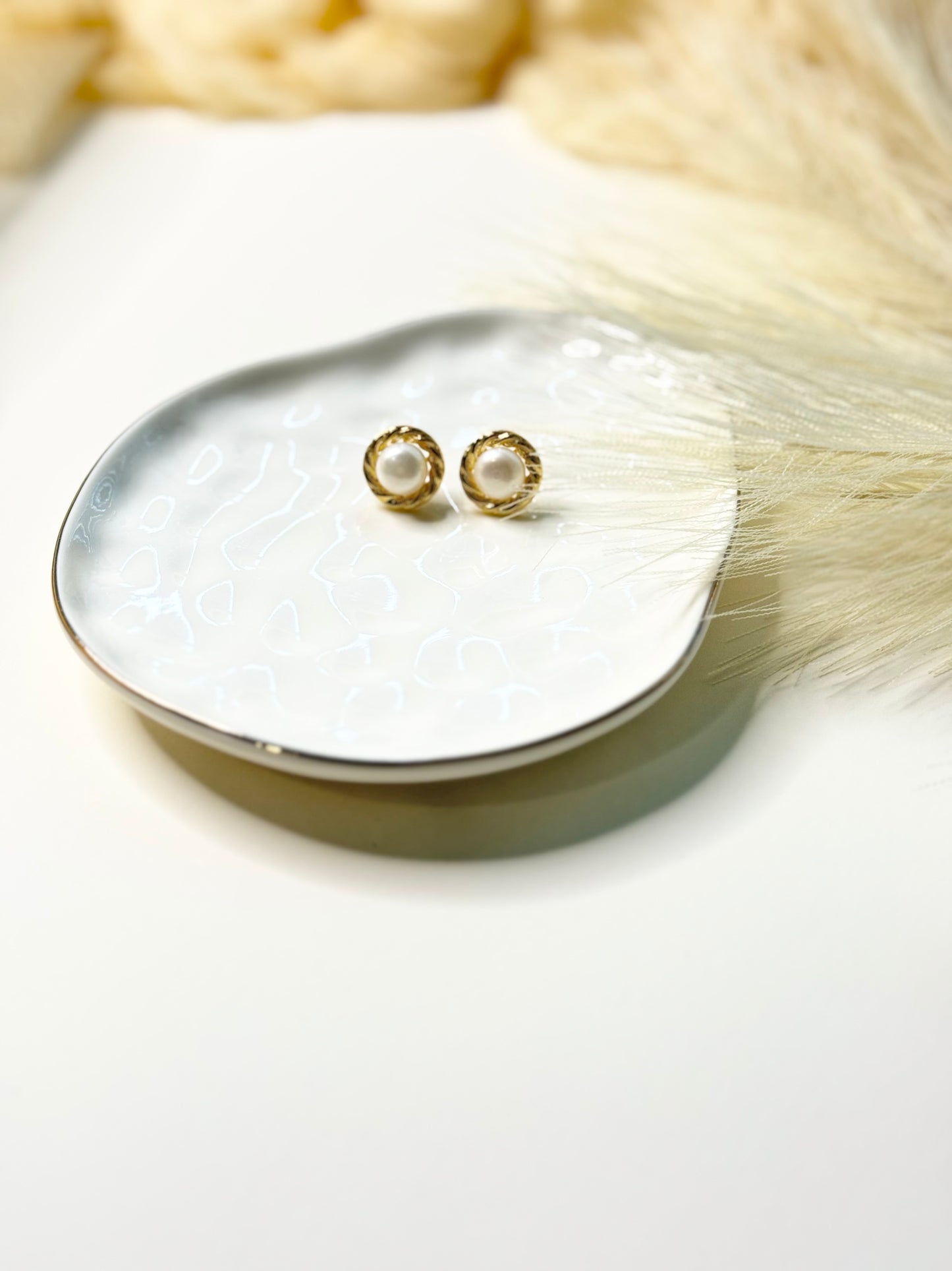 Noble Pearl Studs