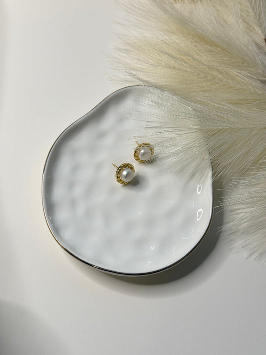 Noble Pearl Studs