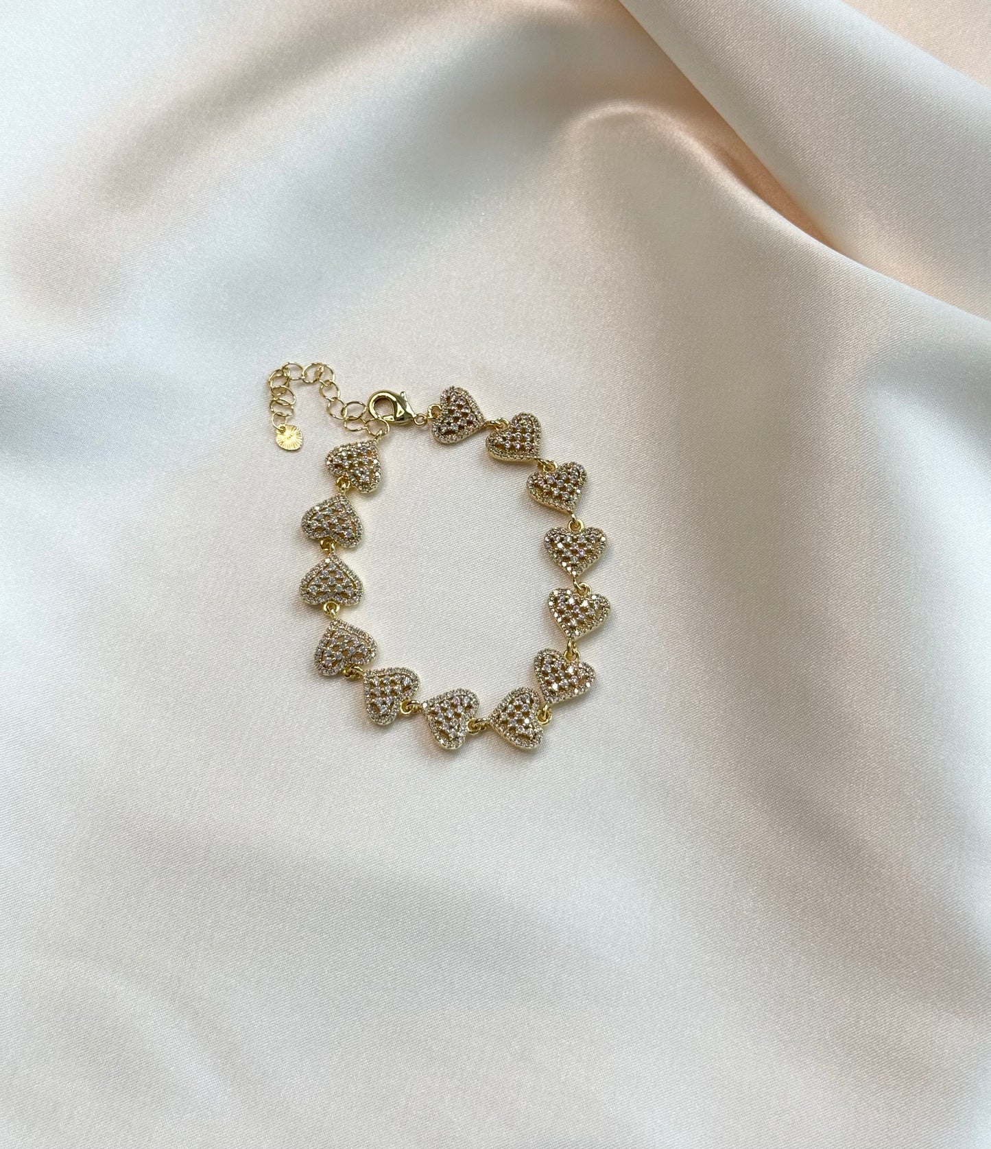 Valora Heart Bracelet