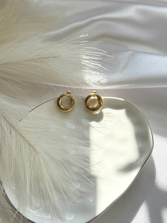 Nora Studs